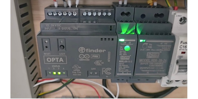 ElettronicaOpen's tweet card. https://it.emcelettronica.com/come-un-micro-plc-di-nuova-generazione-puo-essere-impiegato-nei-sistemi-di-sollevamento-per-impianti-solari