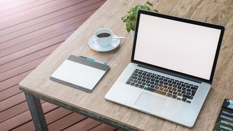 fluxtrend1's tweet card. Fitness trackers have evolved from simple pedometers to sophisticated wearable devices that monitor nearly every aspect of your health and fitness. Whether you’re a seasoned athlete or just starting...