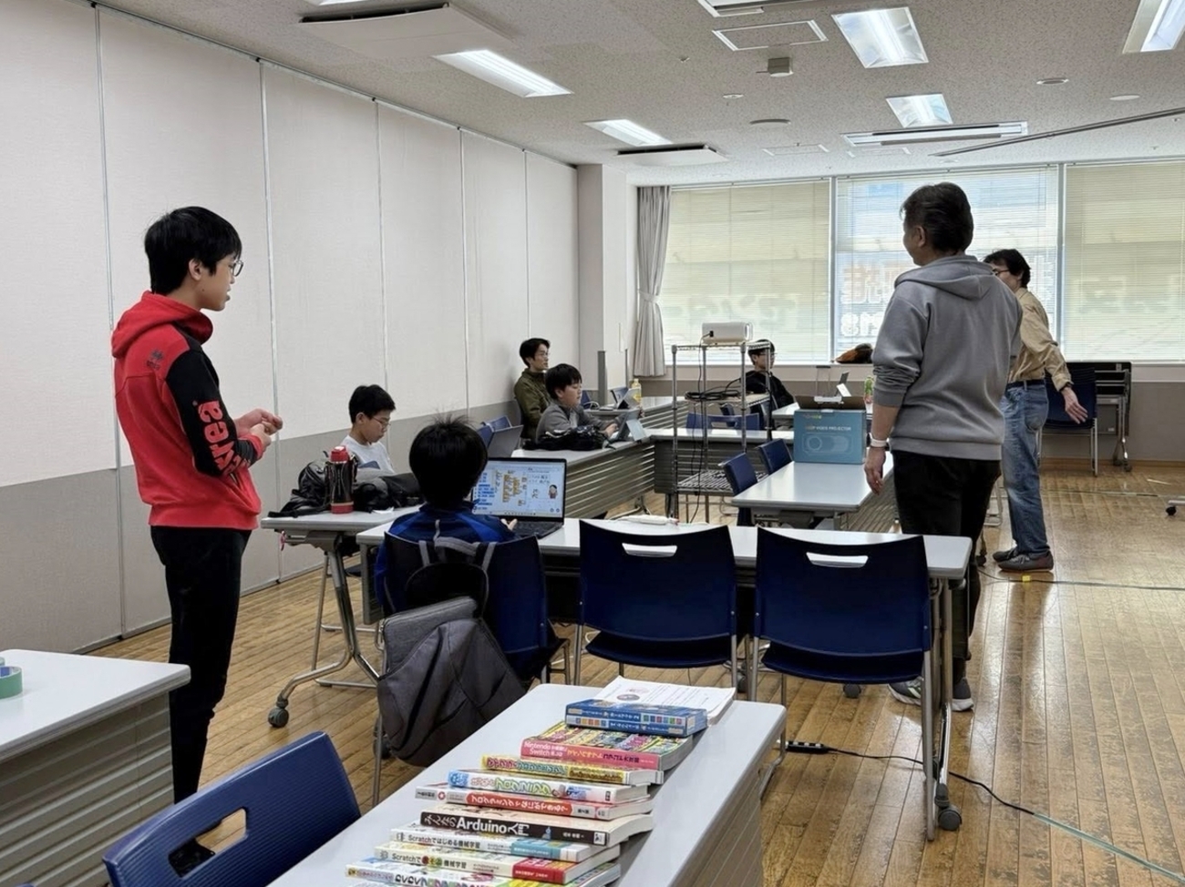 coderdojochofu's tweet card. www.youtube.com 4月27日(日) 第101回 CoderDojo 調布の様子です。 みんなの Scratch 作品は「CoderDojo 調布スタジオ」で確認できます。 https://scratch.mit.edu/studios/3690417/ 皆様のご参加お待ちしております！ 詳細および参加登録…