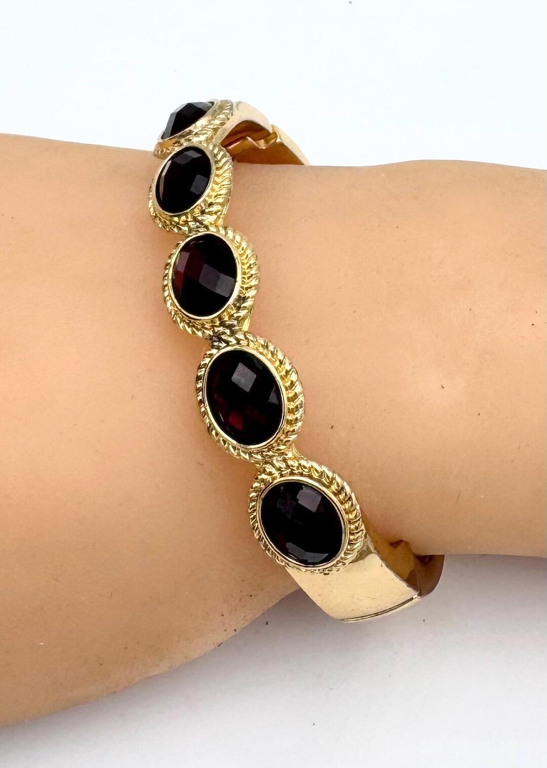 serendipitytrea's tweet card. This Bangles item by serendipitytreasure has 2 favorites from Etsy shoppers. Ships from Huntington Beach, CA. Listed on Dec 21, 2025