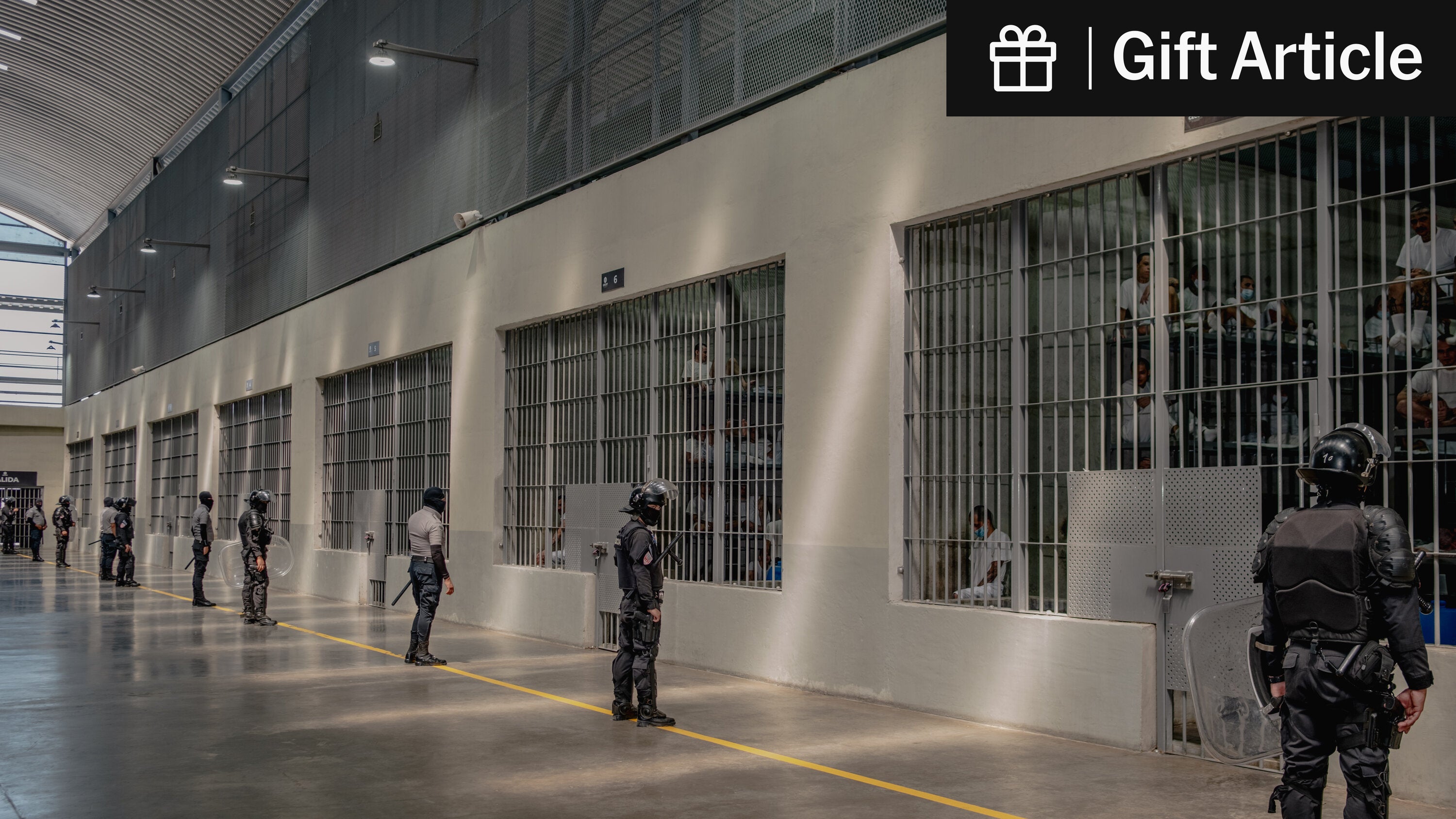 changeservant's tweet card. Sharyn Alfonsi, a “60 Minutes” correspondent, criticized the network’s decision to remove her reporting from Sunday’s edition of the show.