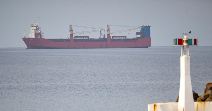 Russian vessel Adler anchors in Swedish waters off Nyhamnslage north of Hoganas on Sunday after it suffered an engine failure on its journey north through Oresund, Sweden, December 21, 2025. Johan Nilsson/TT News Agency/via REUTERS ATTENTION EDITORS - THIS IMAGE WAS PROVIDED BY A THIRD PARTY. SWEDEN OUT. NO COMMERCIAL OR EDITORIAL SALES IN SWEDEN.