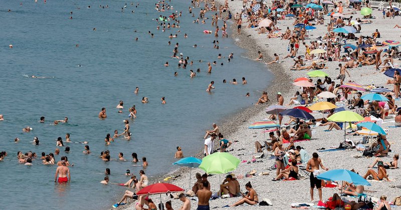 Tweet card summary image