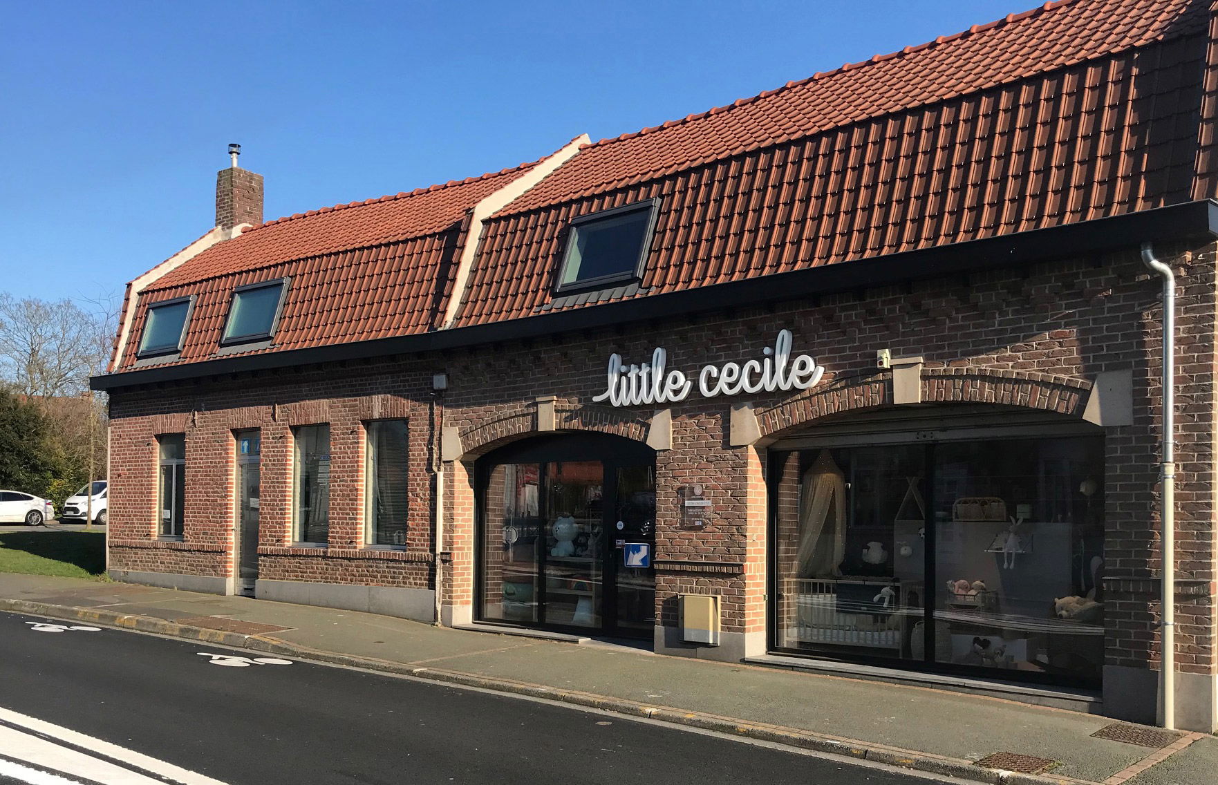 littlececile_59's tweet card. Je vais partager mon expérience sur la création de ma société, mes choix et mes difficultés. Je vous explique donc comment j'ai lancé ma boutique pour enfant près de Lille.