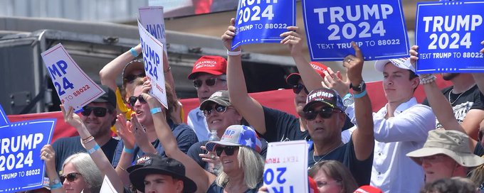 Citizens for Trump-Vance 2024 banner