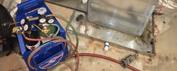 HVAC Tech (Chat and Support) banner