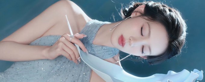 Meng Ziyi 孟子义 banner