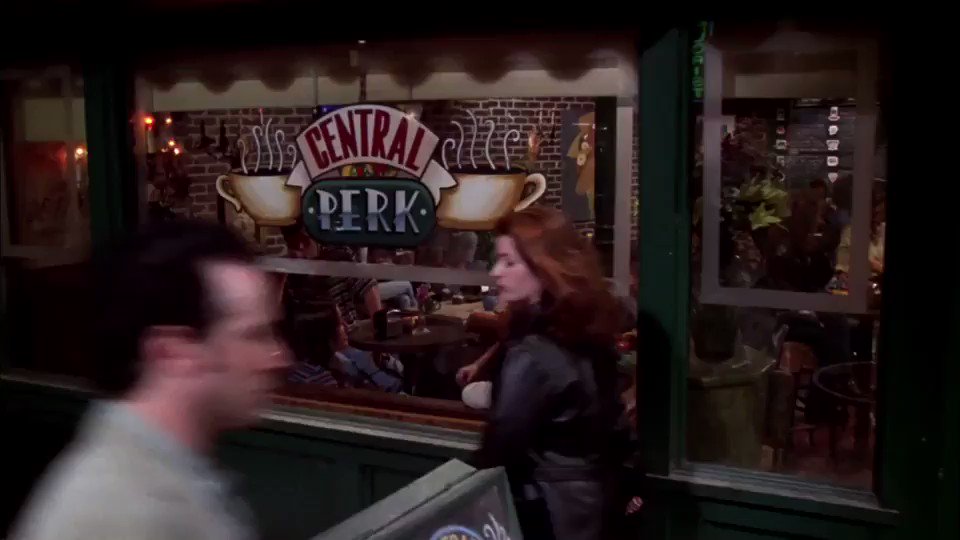 FRIENDS (@FriendsTV) on Twitter photo 25/05/2018 16:31:26 RT if you know someone who has trouble taking photos! RT if you know someone who has trouble taking photos!