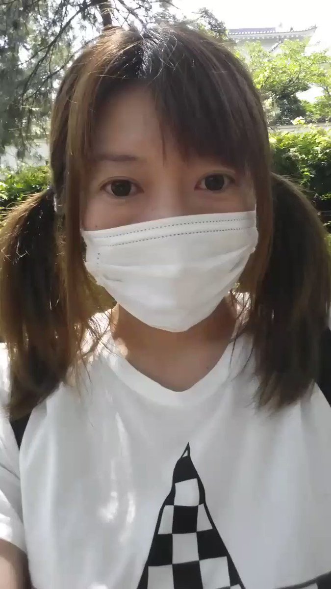 日野 優子 Yuko Hino 福山城の公園で誰も居ないことをいい事に ゅーこはしゃぐ の巻 日野 優子 Yuko Hino 福山城の公園で誰も居ないことをいい事に ゅーこはしゃぐ の巻