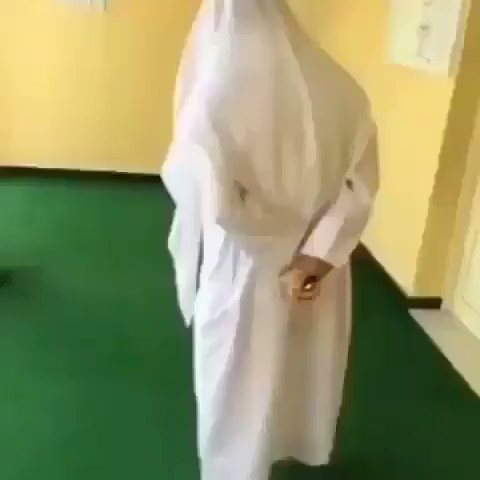 أب يعلم ابنه القرآن الكريم..ما أجمل أصواتهما..ما شاء الله تبارك الله..أعظم مشروع هو تربية الأبناء تربية صالحة..#تربية#الإرشاد_الطلابي
