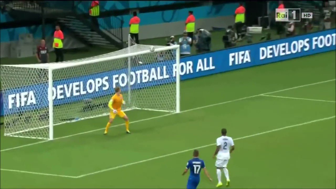 Happy Birthday Joe Hart! Throwback to when he screamed at a ball boy at the 2014 World Cup 