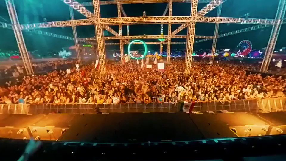 Going 360 at @EDC_LasVegas! 💫 #fallingback #edclv2018 🎥 by @GuerillaMcGavin https://t.co/ncP0DcvxkA