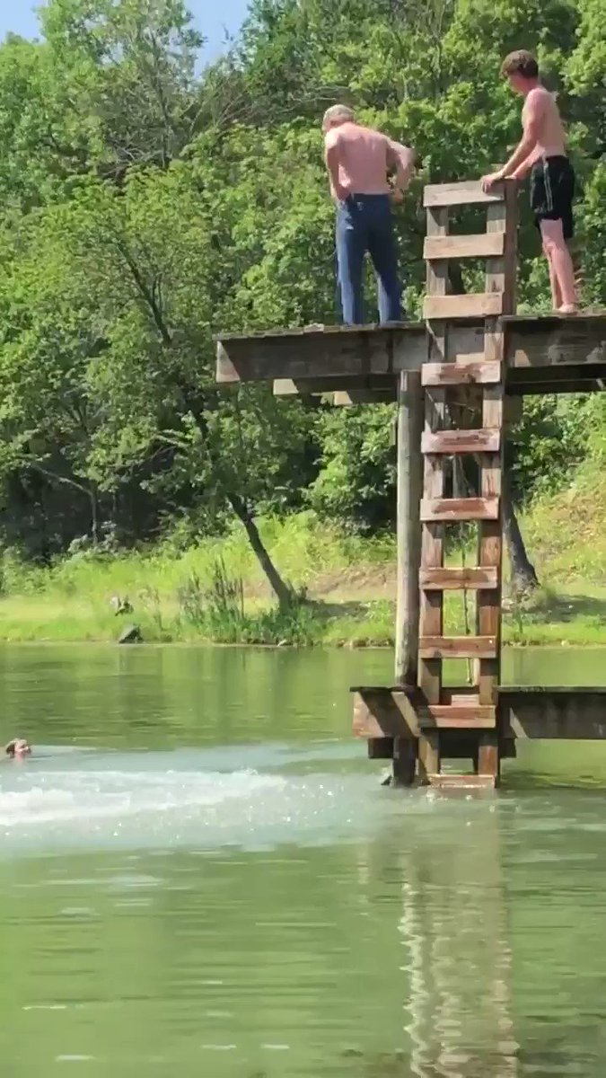 Nic (@slicknic281) on Twitter photo 20/08/2018 03:39:45 My grandpa is 72 years old and is still doing backflips My grandpa is 72 years old and is still doing backflips