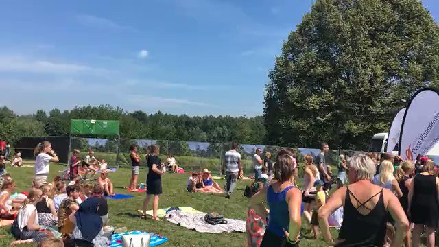 Whoop whoop! De weide loopt vol op #Popeiland in Provinciaal domein #Puyenbroeck... Feest je ook mee? 😎 #Maakhetmee https://t.co/FdcM3yZaJx