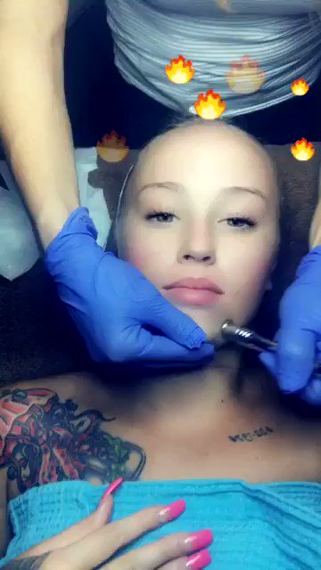 Gym tan facial https://t.co/rSKNW1y7EF