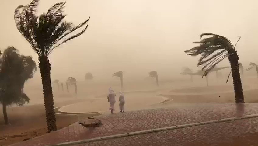 Дубай песчаная буря