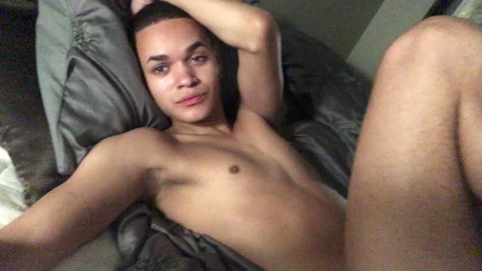 Why am I so horny today ? https://t.co/SmAsAsZkWm