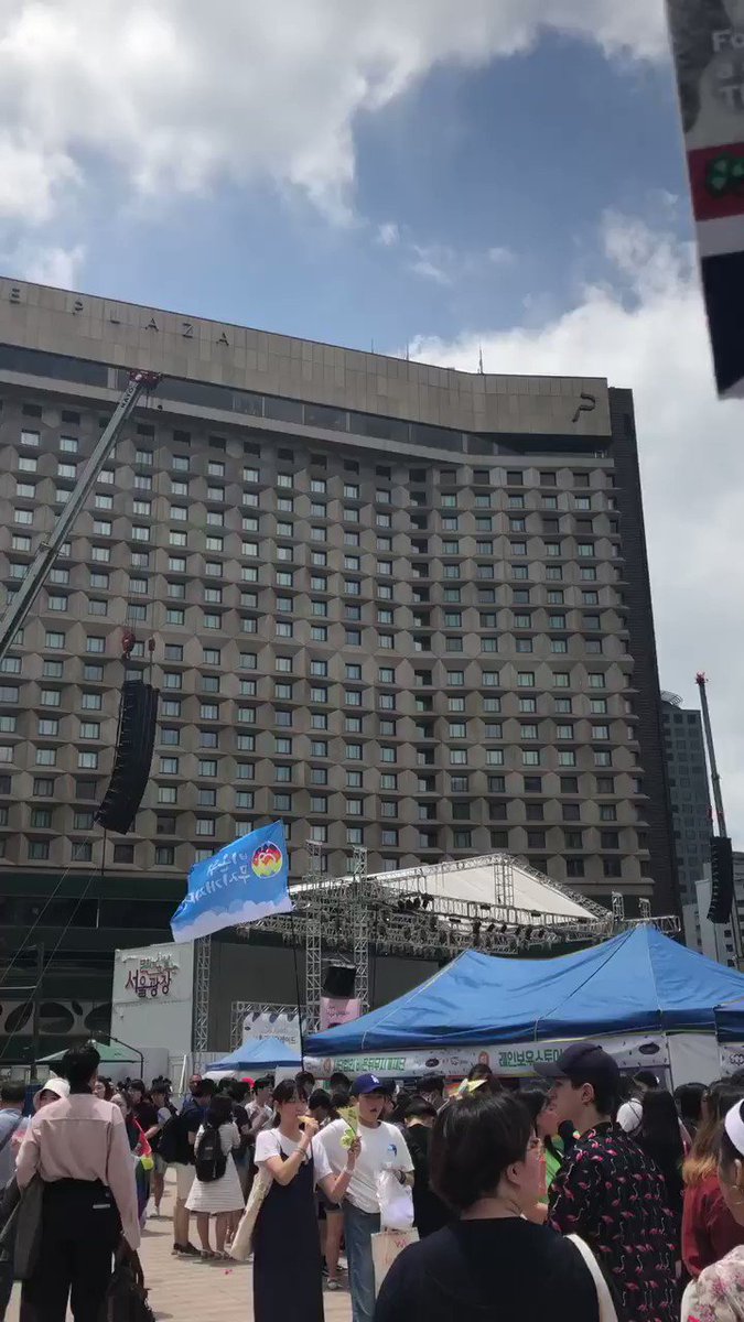 mikee 🥊 #BLM #JunkTerrorBill (@neon9reen) on Twitter photo 2020-06-01 18:20:09 today i give you: NCT DREAMS BEST TITLE TRACK at seoul pride 🏳️🌈🌈 today i give you: NCT DREAMS BEST TITLE TRACK at seoul pride 🏳️🌈🌈