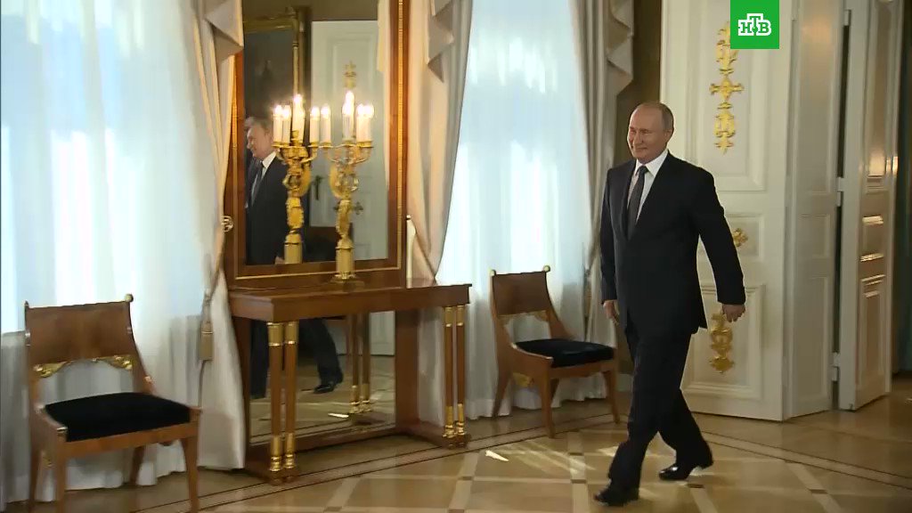 Путин во дворце