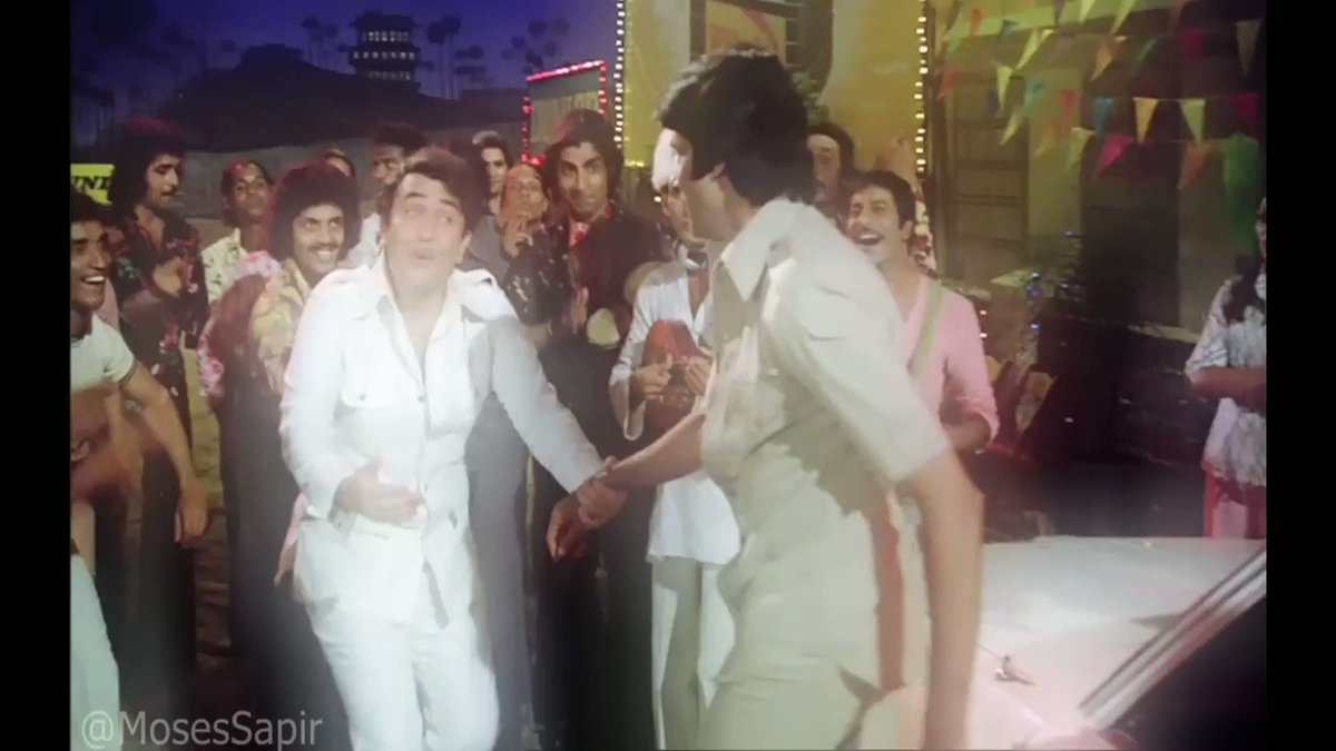 Year 1978
Kasme Vaade ,Don, Trishul, Muqaddar Ka Sikandar, Ganga Ki Saugandh- 5 Blockbusters all ran for almost 50 weeks- phenomenal! This is Bachchan @SrBachchan #41YearsOfKasmeVaade
