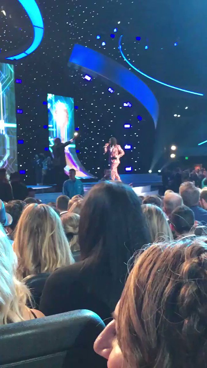 ๐ถListen my to heart go ba-dum, boo'd up
Biddy-da-dum, boo'd up๐ถ #ESPYS