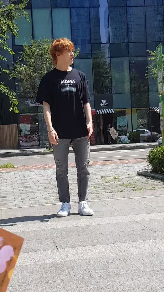 RT @vanillachwe: what a dork i cant believe i like him so much https://t.co/gb1e38XHu5