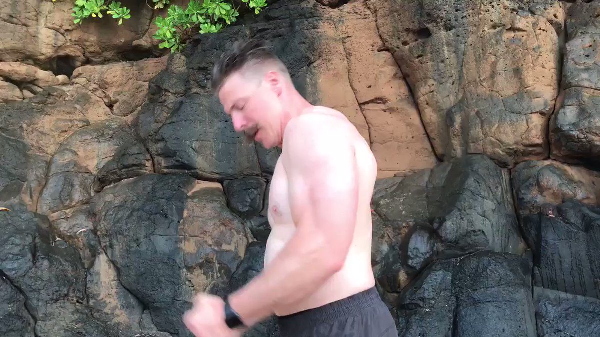 aaron-feld-on-twitter-day-4-in-the-bag-fillthesleeves-45daychallenge-takethepac-fastandloud-nodaysoff-bbfeldy-find-a-way-https-t-co-biwodunwnf-twitter