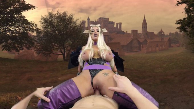 How long do you think you could handle @iamspanishdoll 's tight pink pussy riding your hard cock ?? 