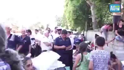 Dopo gli sgomberi i rom minacciano gli italiani: “Entreremo nelle vostre case”