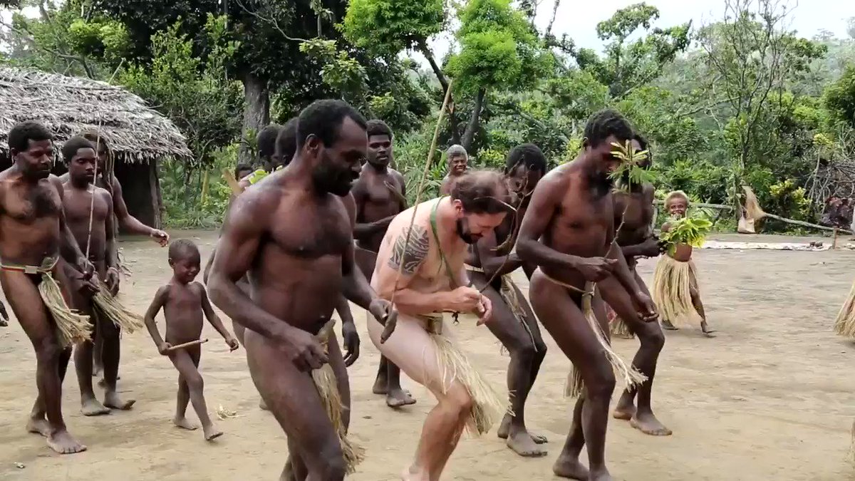 Pirry on X: Por fin, unas nalgas más blancas que las de Mockus, ríase de  esto y más en el @fteatronacional de la 71, mañana y el miércoles a las  8.30 pm.