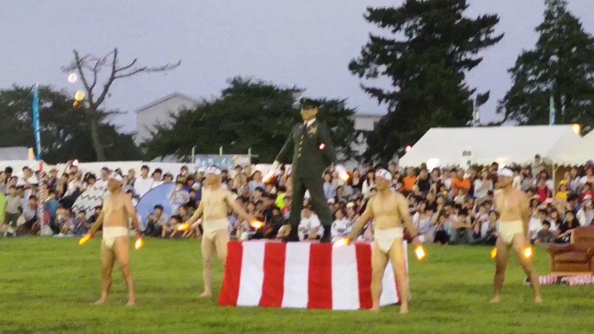 習志野第一空挺団 大隊長のオタ芸 日本最強レベルの兵士が夏祭りでキレキレの芸を披露 Togetter 習志野第一空挺団 大隊長のオタ芸 日本最強レベルの兵士が夏祭りでキレキレの芸を披露 Togetter