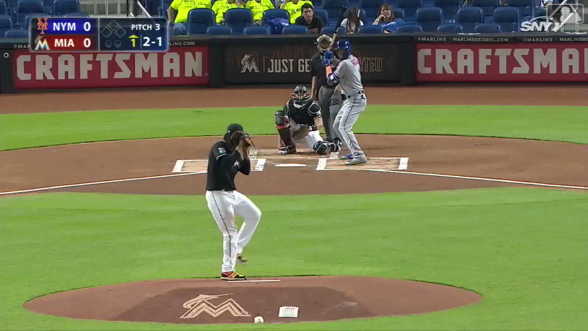 .@Amed_Rosario's sweet swing>>> atmlb.com/2nwoOlA https://t.co/pGtyqdR4K0