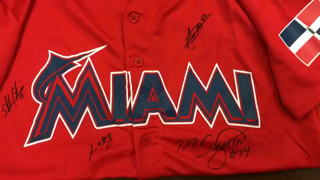 Miami Marlins on X: ¡Uno más! Don't think we'd forget about our Twitter  family. RT this post for your chance at this 🇩🇴 jersey autographed by  Starlin, Magneuris, José and Jarlin.  /