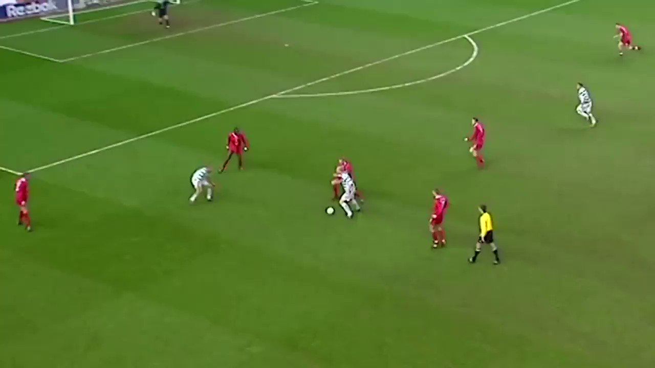 Happy 47th birthday John Hartson! 