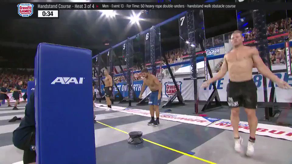 Herre venlig flyde over auktion The CrossFit Games on Twitter: "After 50 double-unders with a heavy rope,  Cody Anderson needs a little over a minute to travel through the obstacles  of Handstand Walk at the 2018 Reebok