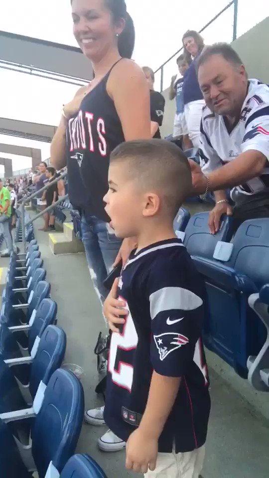Yanki farber (@Farberyanki) on Twitter photo 2018-08-20 01:28:50 Little Garrett, the son of two Boston Police Officers, sings the National Anthem, the future of America is here Little Garrett, the son of two Boston Police Officers, sings the National Anthem, the future of America is here