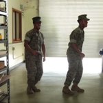 在日海兵隊員の踊るU.S.A.が楽しそうすぎるw