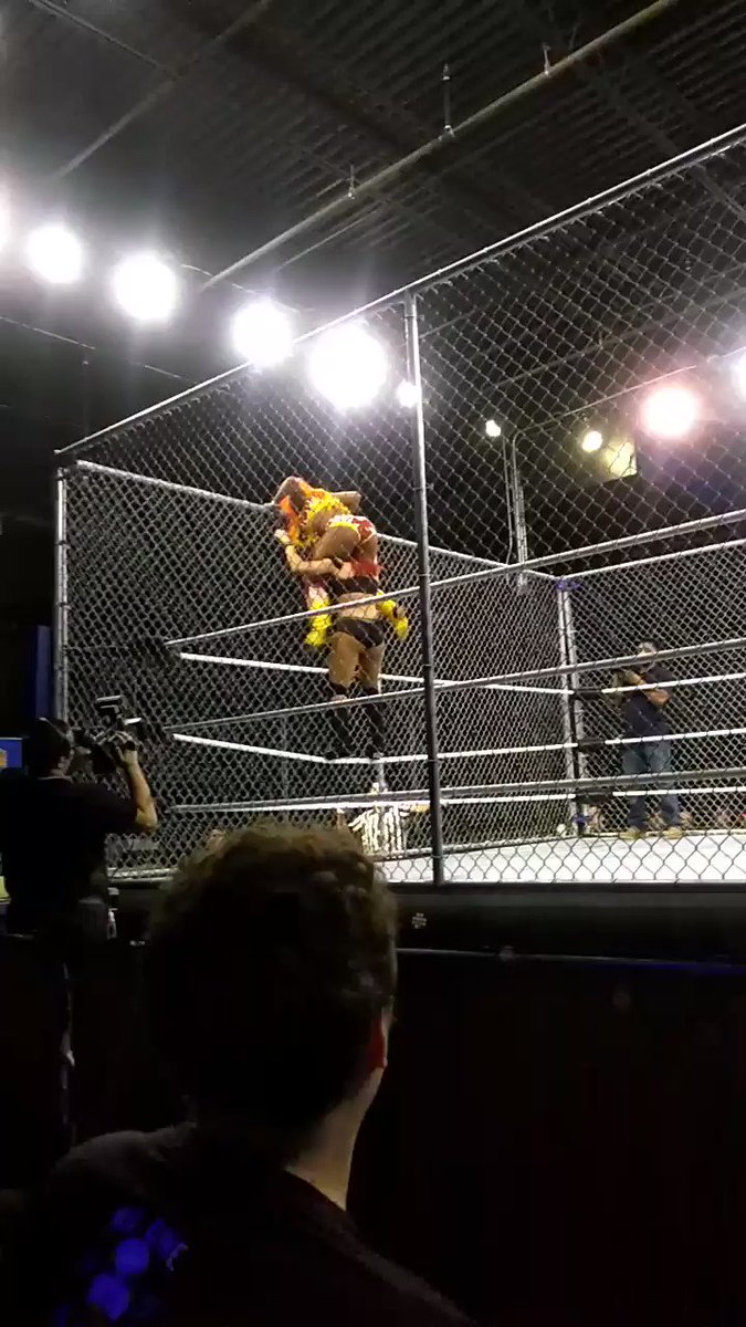 J L (@JLXombie10) on Twitter photo 2018-08-19 19:53:54 @bradgilmore @HoganKnowsBest3 @RealIvelisse @TitleMatchWN You got skills @bradgilmore @HoganKnowsBest3 @RealIvelisse @TitleMatchWN You got skills