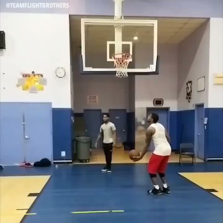 OKC Thunder Rookie, Hami Diallo showing off his World Class Hops!
He should definitely be in an NBA Dunk Contest (wants to be in it too)
@hamidoudiallo
#flightfamily #dunk #dunkcontest