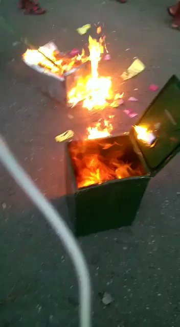 Let’s bring back the days of Poll Violence,Ballot Box Drowning, Ballot Box Burning, Proxy Voting and Booth Capturing.
A complete murder of democracy like we saw in West Bengal Local and National Elections.
#EVMHacking