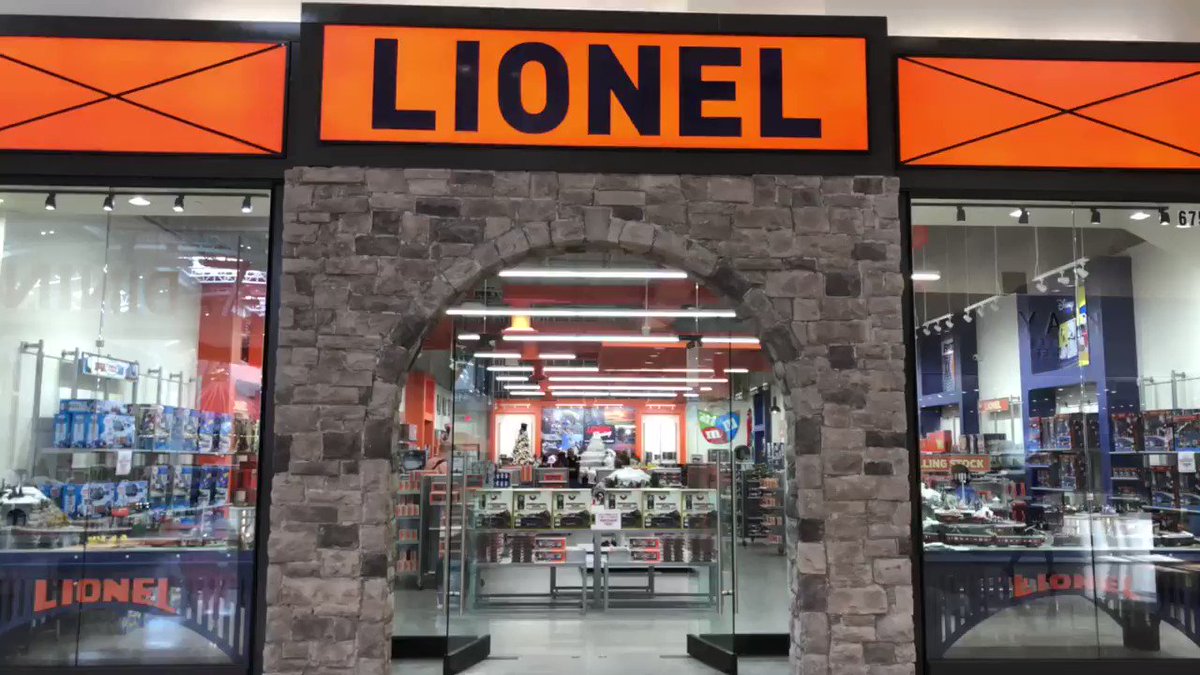 lionel retail store