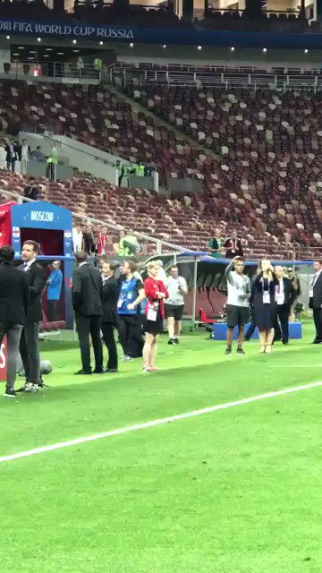    Happy birthday Gareth Southgate, thanks for the summer!

YOU\RE THE ONE 