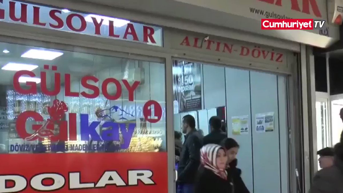 İşte "Dolar, Türk literatüründen çıkarılsın" diyen Ticaret Odası Başkanı'nın döviz bürosu!
http://www.cumhuriyet.com.tr/haber/turkiye/1073022/Doviz_alim_satimi_yapan_Baskan__Dolar__Turk_literaturunden_cikarilsin.html …