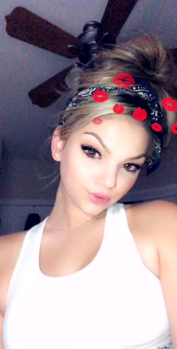 So horny❤️?? https://t.co/ej1Lcc43UH