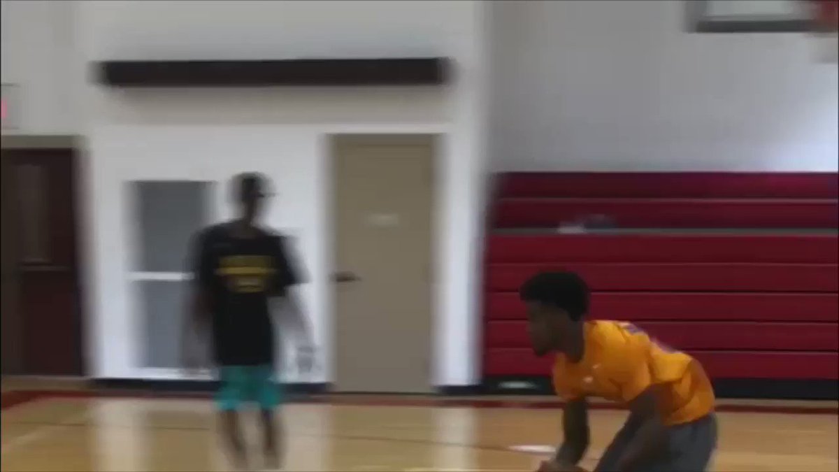 Looking forward to seeing the progression of UT PG @JordanBone23. Put in major amount of work over the summer. The biggest thing I’ve emphasized with him is aggressiveness and confidence. It starts with the mental. I know he will flourish. Go get it young fella. 🙏🏾🏀