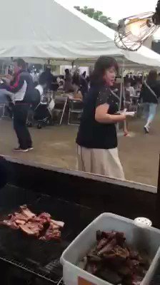 ちょっwwwカルビ串焼いてたら、マイケルジャクソンみたいな人が買いに来たんだけどwww