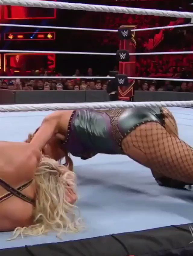 Becky Lynch Ass. 