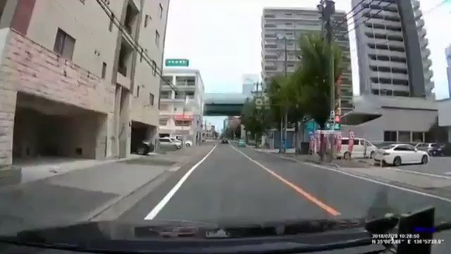 これが噂の名古屋走り？！怖すぎて運転したくなくなる…