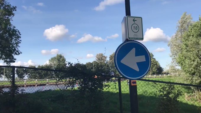 Ook ons bestuur en de dijkgraaf hebben zaterdag de handen uit de mouwen gestoken tijdens #WorldCleanupDayNL! 👍 Dagelijks bestuurder Wiegert Dulfer vertelt over het belang van deze dag en natuurlijk het belang van een schonere wereld. ➡