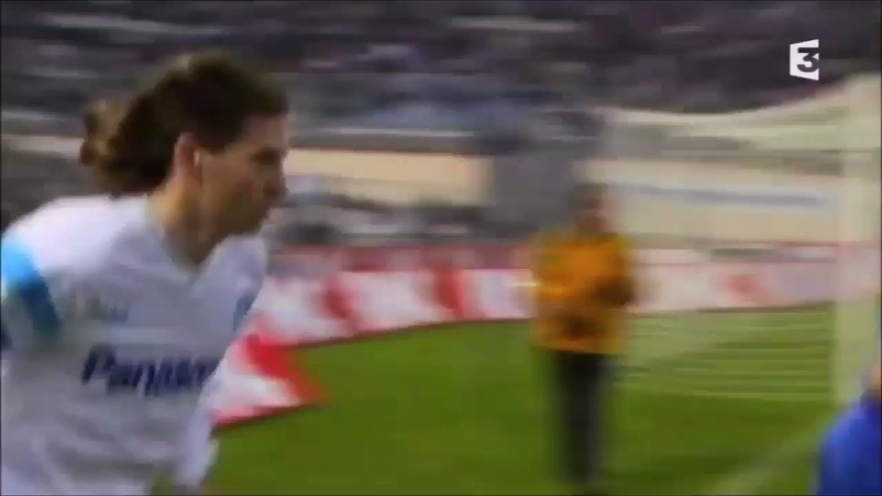 A REMINDER:

Happy Birthday Chris Waddle (  What a player!   